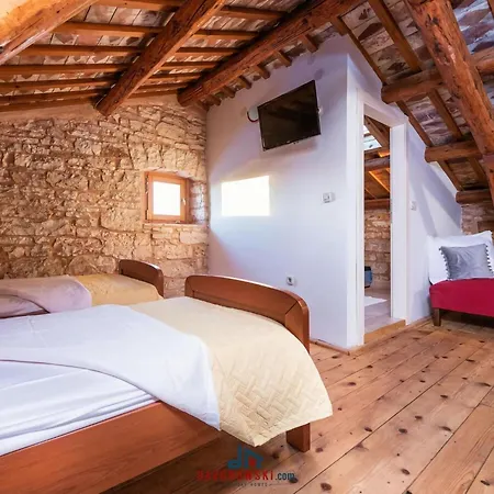 Meri Comfortable Szálloda Svetvinčenat